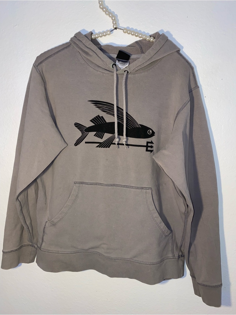 Patagonia men’s size small gray pullover sweatshirt